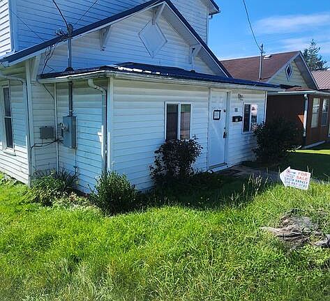 2nd image of 323 Bluefield Ave