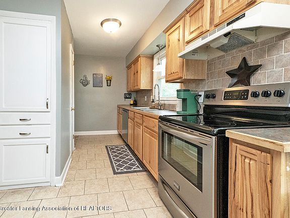 5th image of 1624 Peggy Pl