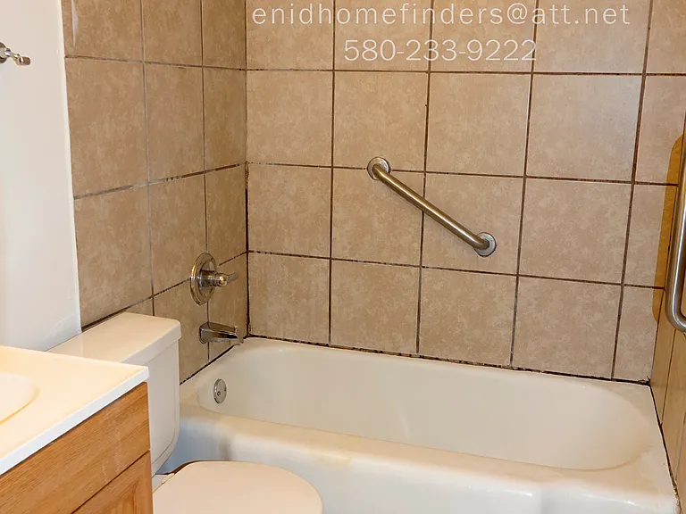 608 W Cherry Ave — Photo 8