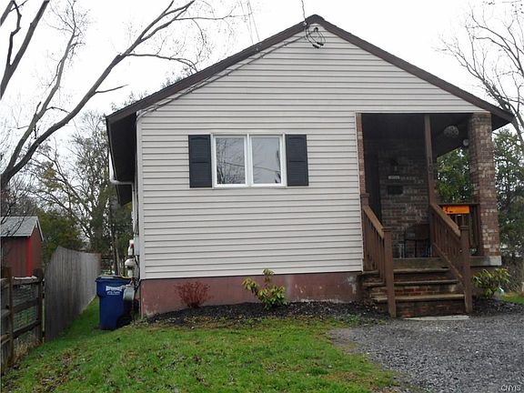 2nd image of 107 Marion Ave