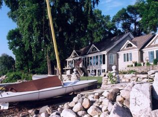 4125 Nicolet Dr, Green Bay, WI 54311