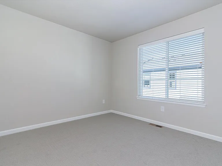 1380 Hoyt St #4 — Photo 11