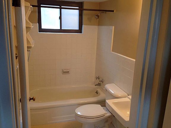 5th image of 3421 Pape Ave #4
