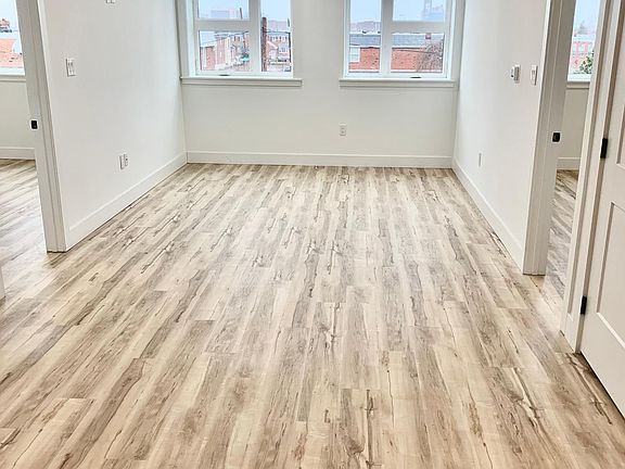 3rd image of 1843 Hartranft St #202B