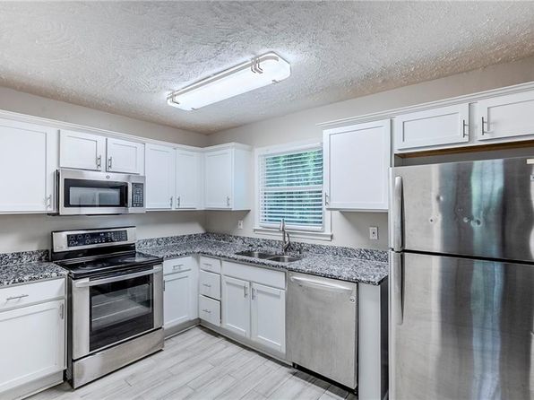 2796 Green Trail Dr, Atlanta, GA 30349