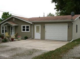 1005 Retz Dr, Ottawa, IL 61350