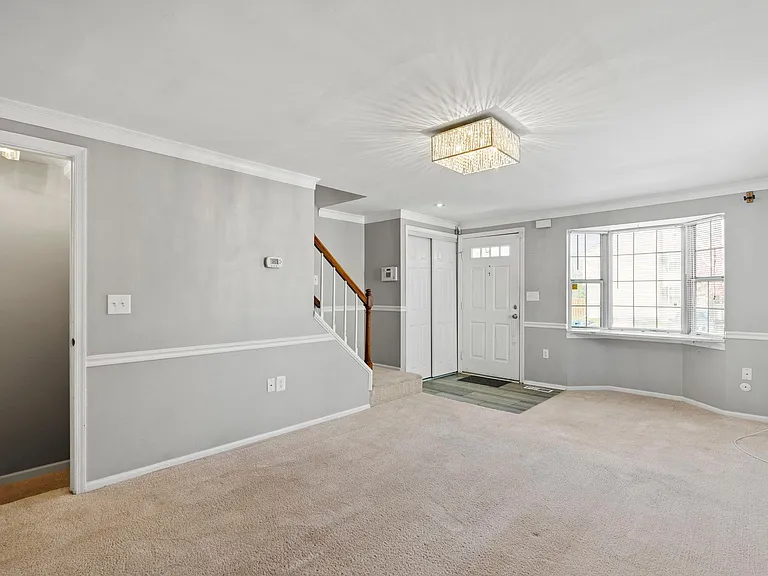 8629 Braxted Ln — Photo 2