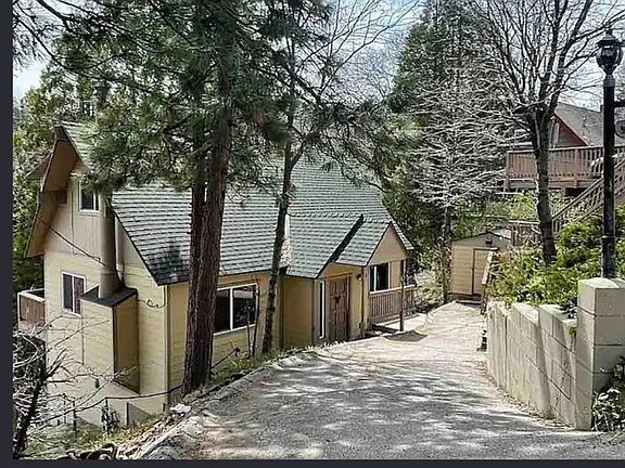 3rd image of 27425 Peninsula Dr