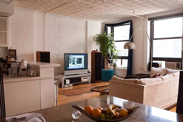 Rented by New York Manhattan Real Estate Incorporated | media 4