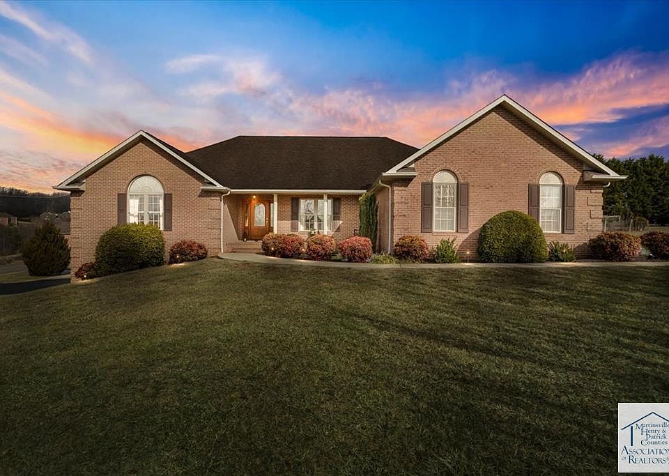 1st image of 353 Fisher Dr