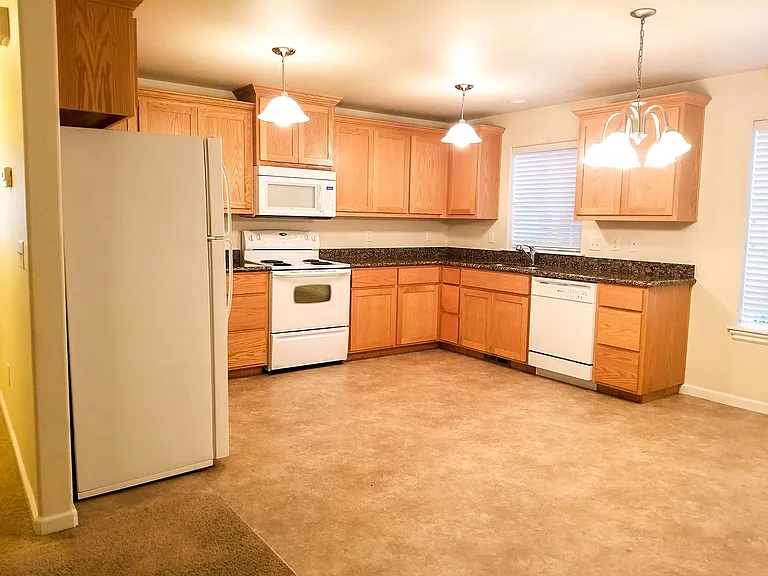 2505 Corona Ave #A — Photo 2