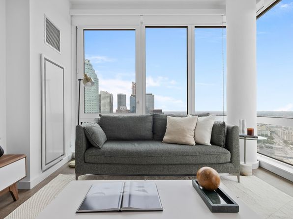 22-44 Jackson Ave #2214