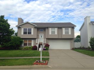1811 Vladimir Dr, Bloomington, IL