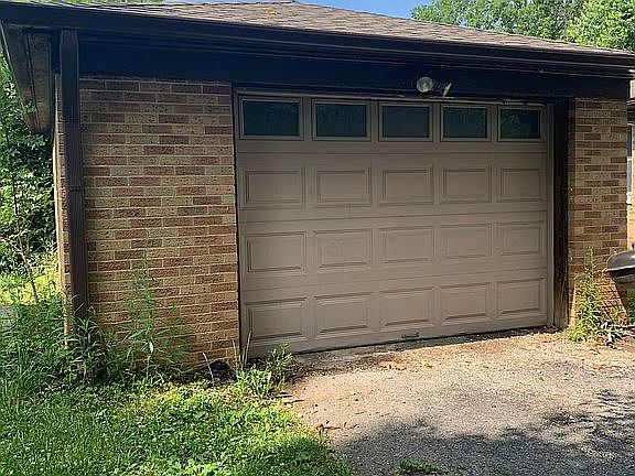 5th image of 3930 Denwood Dr