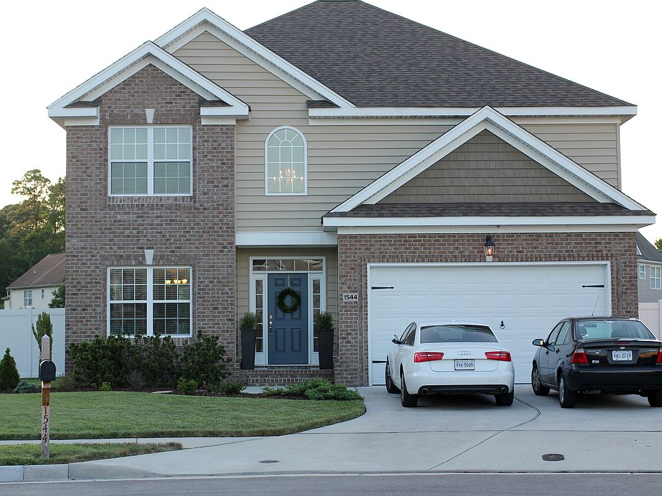 1st image of 1544 Drumheller Dr