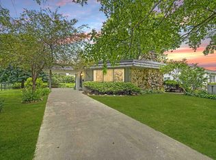 2017 W 4th St, Cedar Falls, IA 50613