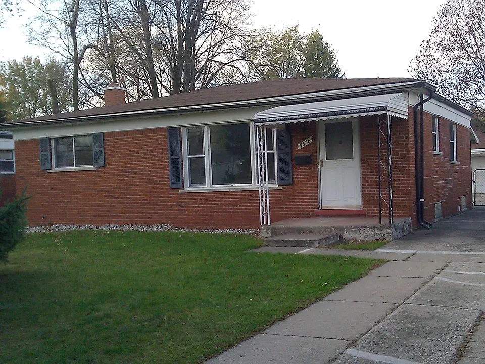 9338 Pardee Rd