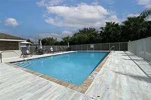 4 bed, 2.5 bath, $4,600 — Photo 2