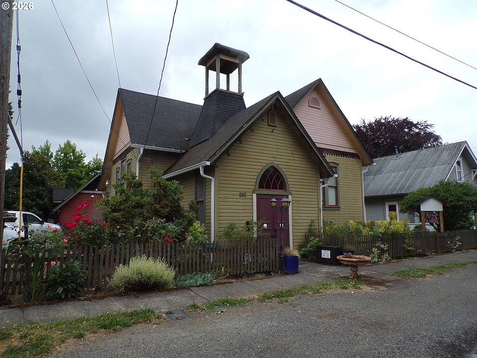 1st image of 202 S 4th Ave