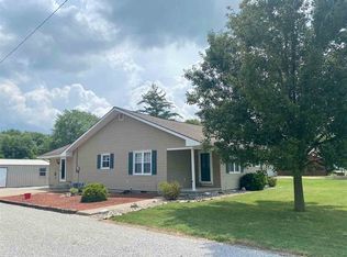 1513 N Main St, Sullivan, IN 47882