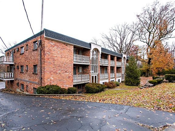 3rd image of 2704 Cypress Way APT 1