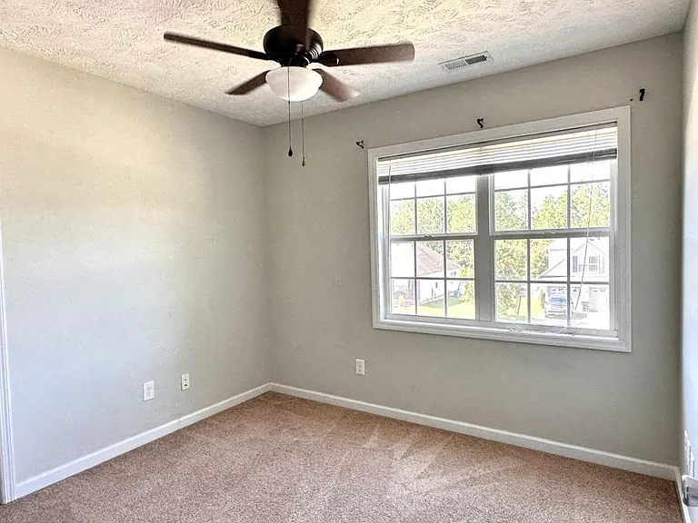 4425 Scenic Pines Dr — Photo 17