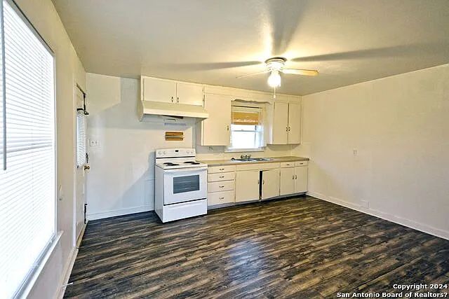 303 E Faust St — Photo 10