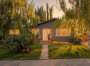 723 N 75th Ave SW, Calgary, AB T2V0S4