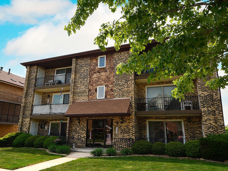1st image of 16814 81st Ave APT 3N