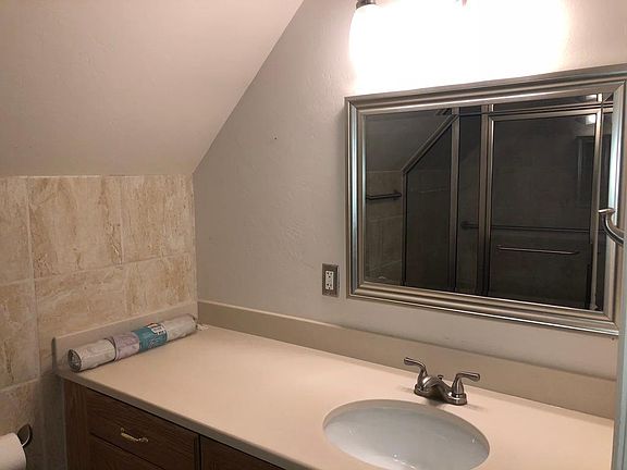 3rd image of 500 Deer Valley Dr