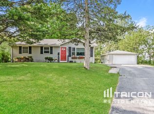511 Kenilworth Ct, Grayslake, IL 60030