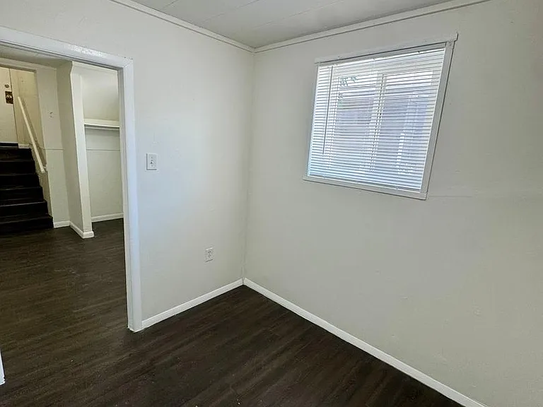 1550 Kendall St — Photo 3