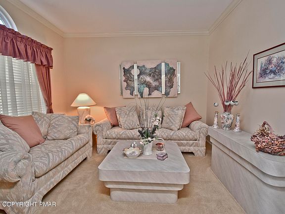 2nd image of 2840 Donegal Dr