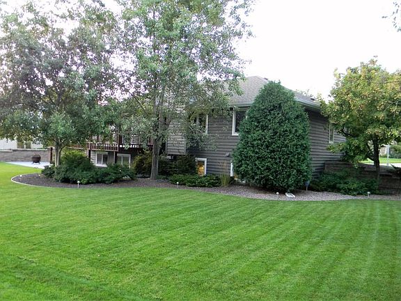 2nd image of 671 Fox Run Dr