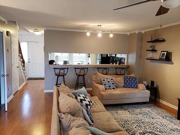 4th image of 3003 Glastonbury Cir
