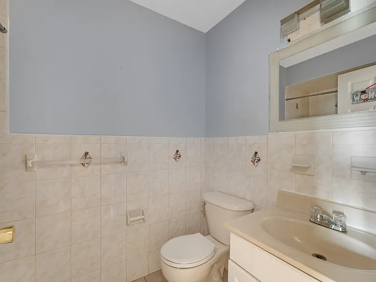 244 Clark Pl #2 — Photo 9
