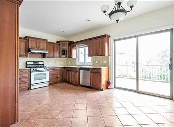 5th image of 287 Knox Ave #A