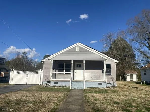 205 Artis St, Franklin, VA 23851