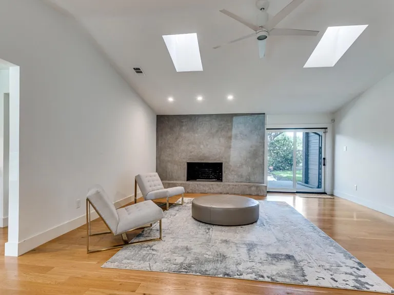 4071 Crown Shore Dr — Photo 4