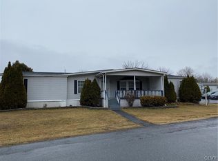 206 Goldenrod Xing E, Bath, PA 18014