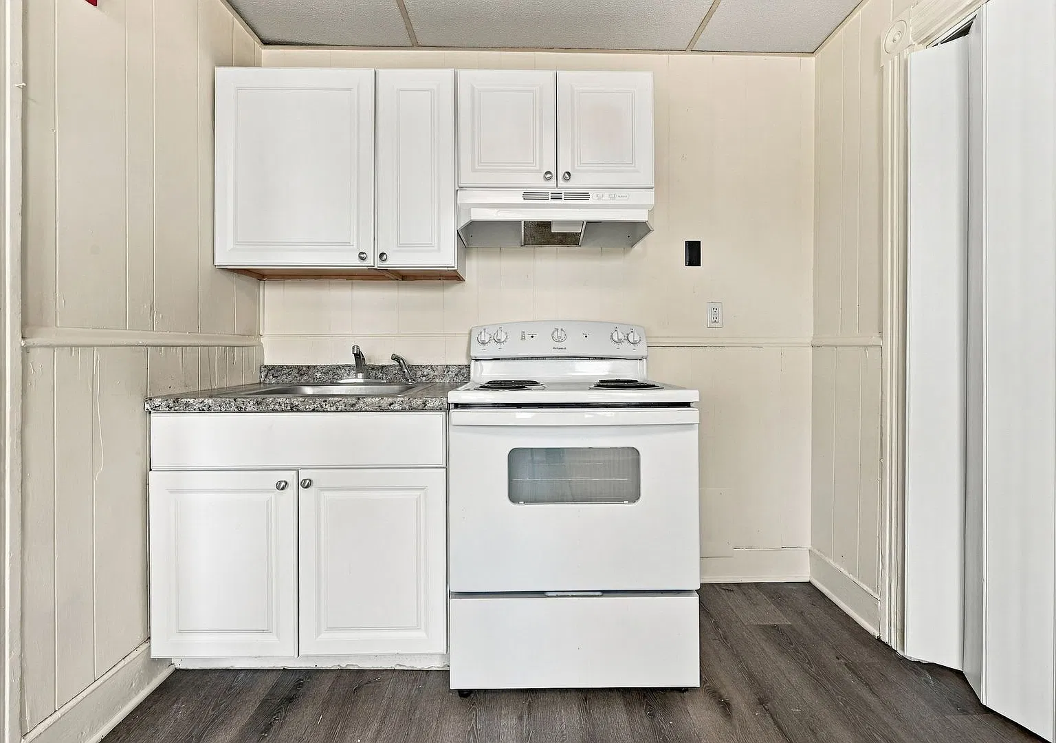 801 W. Berwick Street — Photo 3