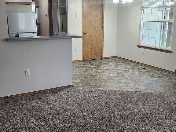 3rd image of 2737 S Pond St APT 102
