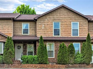 5235 Beechcrest Dr #B, Cross Lanes, WV 25313