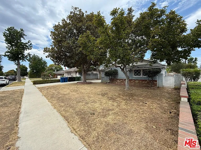 15133 Blackhawk St — Photo 25