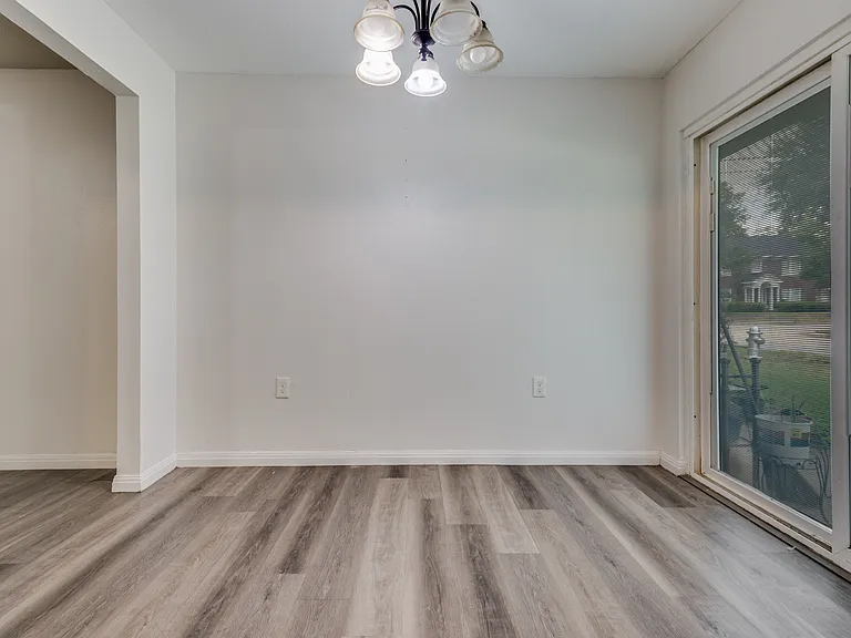 428 N Dallas Ave #7 — Photo 11