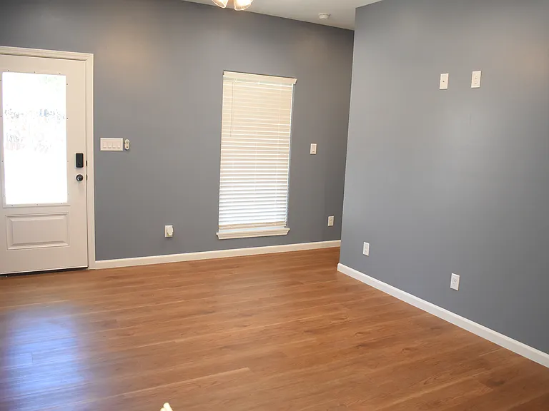 720 Martinsville St #102 — Photo 8
