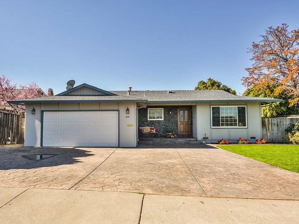 1st image of 1621 Mission Dr