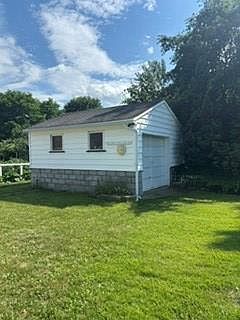 3rd image of 310 Lamberton