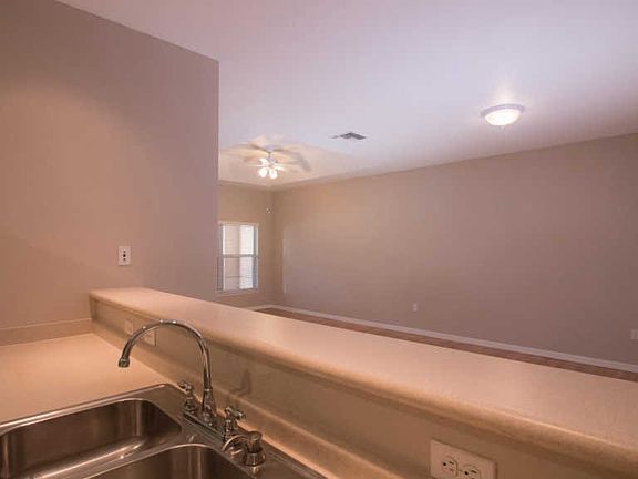 4th image of 1867 Pelican Dr #C1