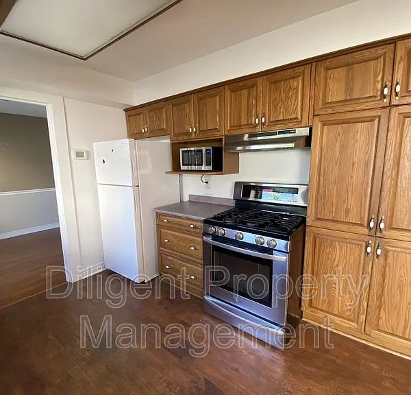 1103 Huntington Cir #PROPERTY — Photo 5